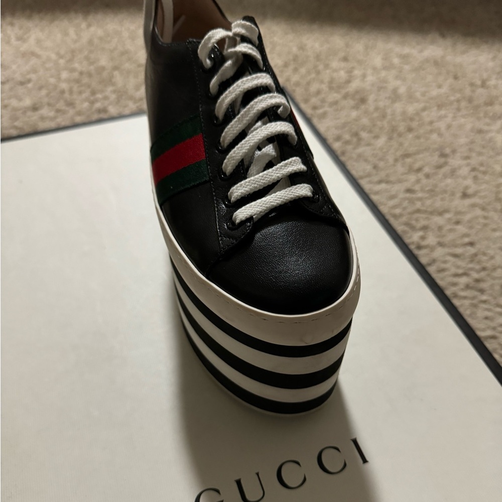 Platform Gucci sneakers